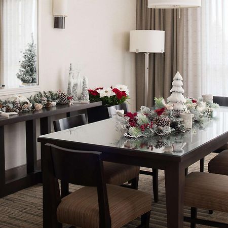 Hilton Vancouver Washington Exterior photo
