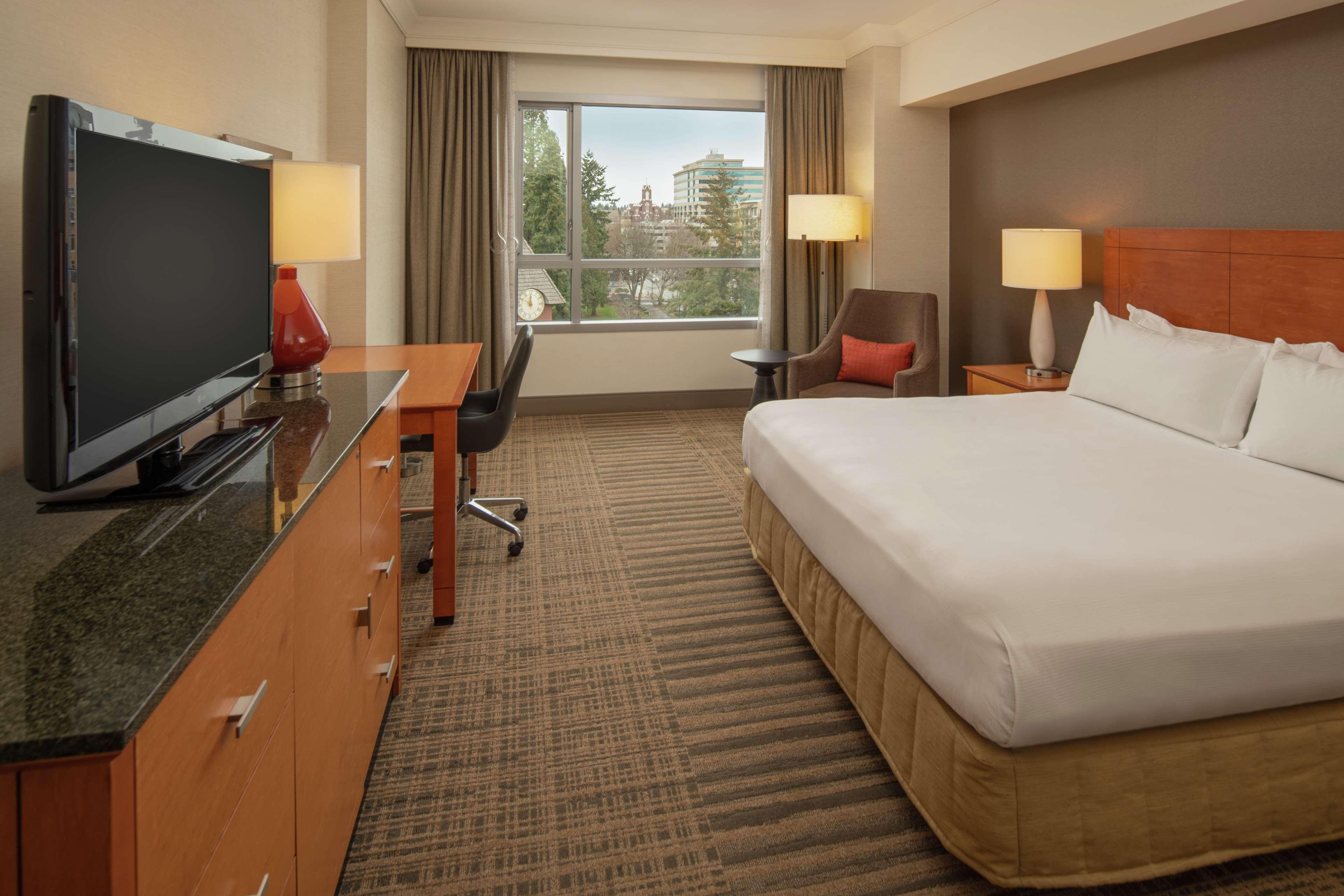 Hilton Vancouver Washington Exterior photo