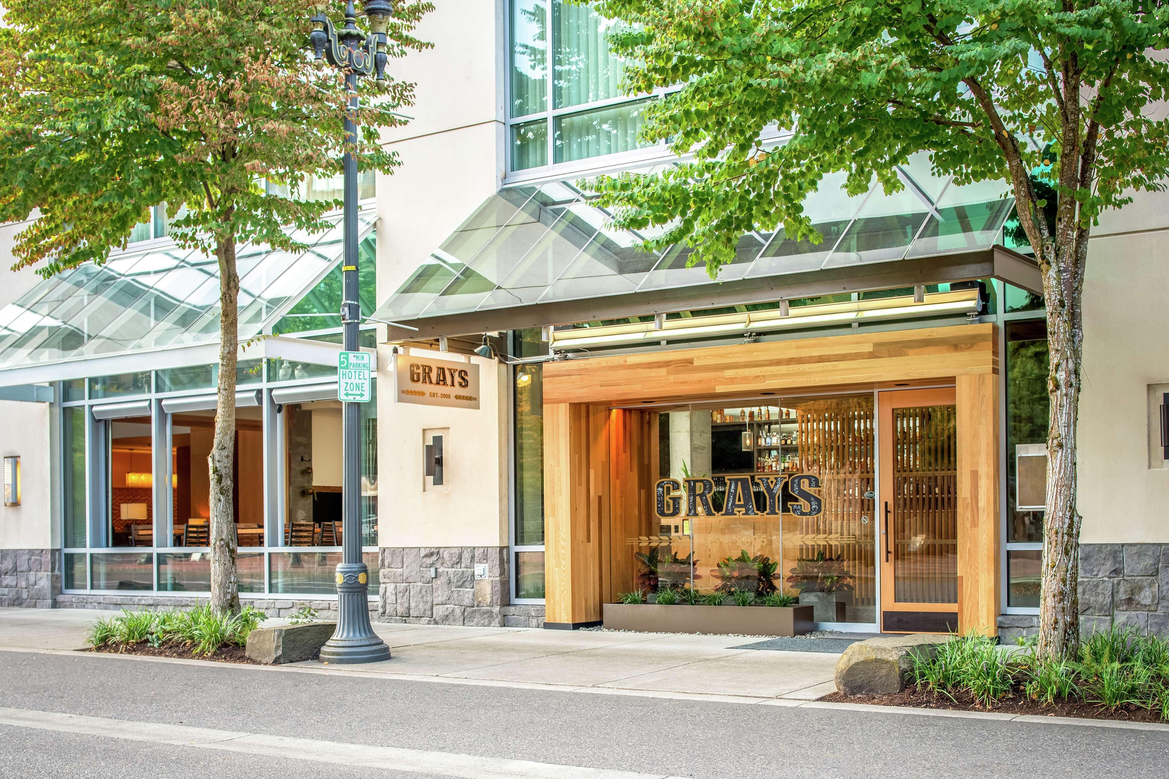 Hilton Vancouver Washington Exterior photo