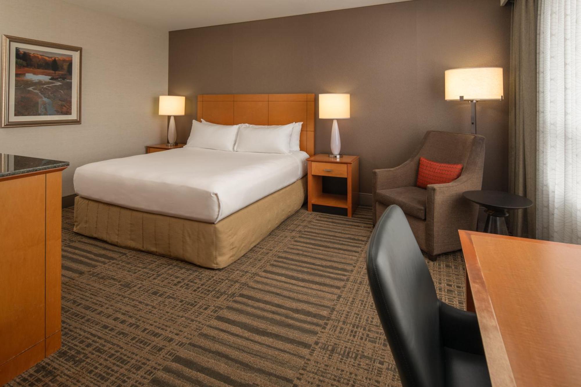 Hilton Vancouver Washington Exterior photo