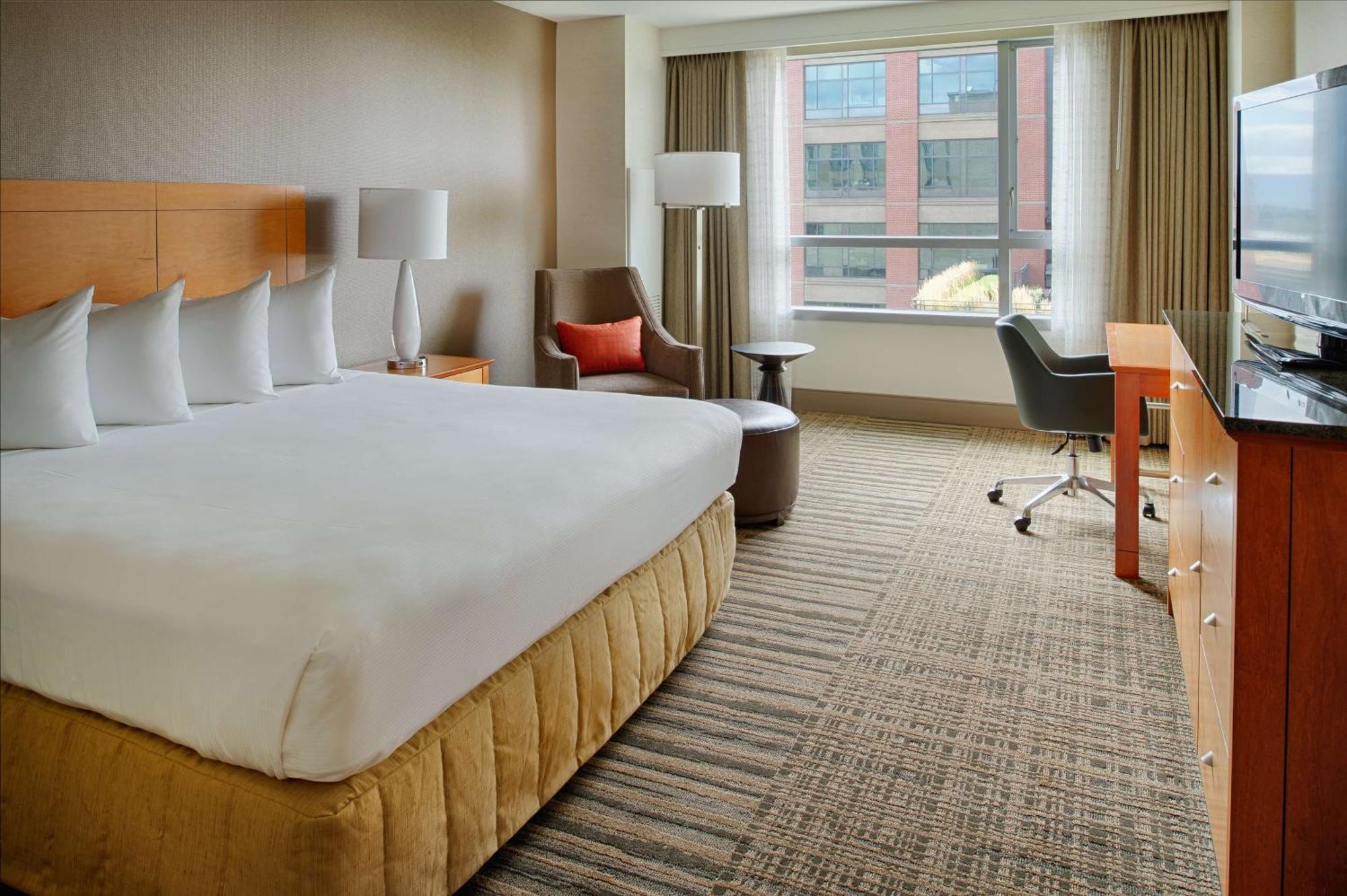 Hilton Vancouver Washington Exterior photo