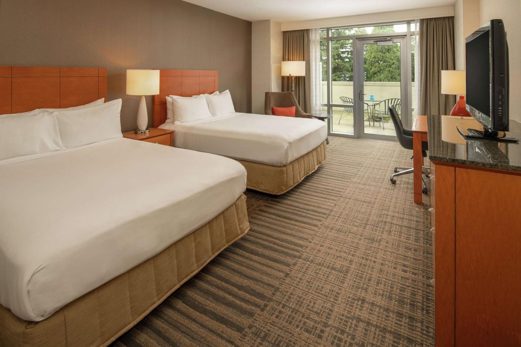 Hilton Vancouver Washington Exterior photo